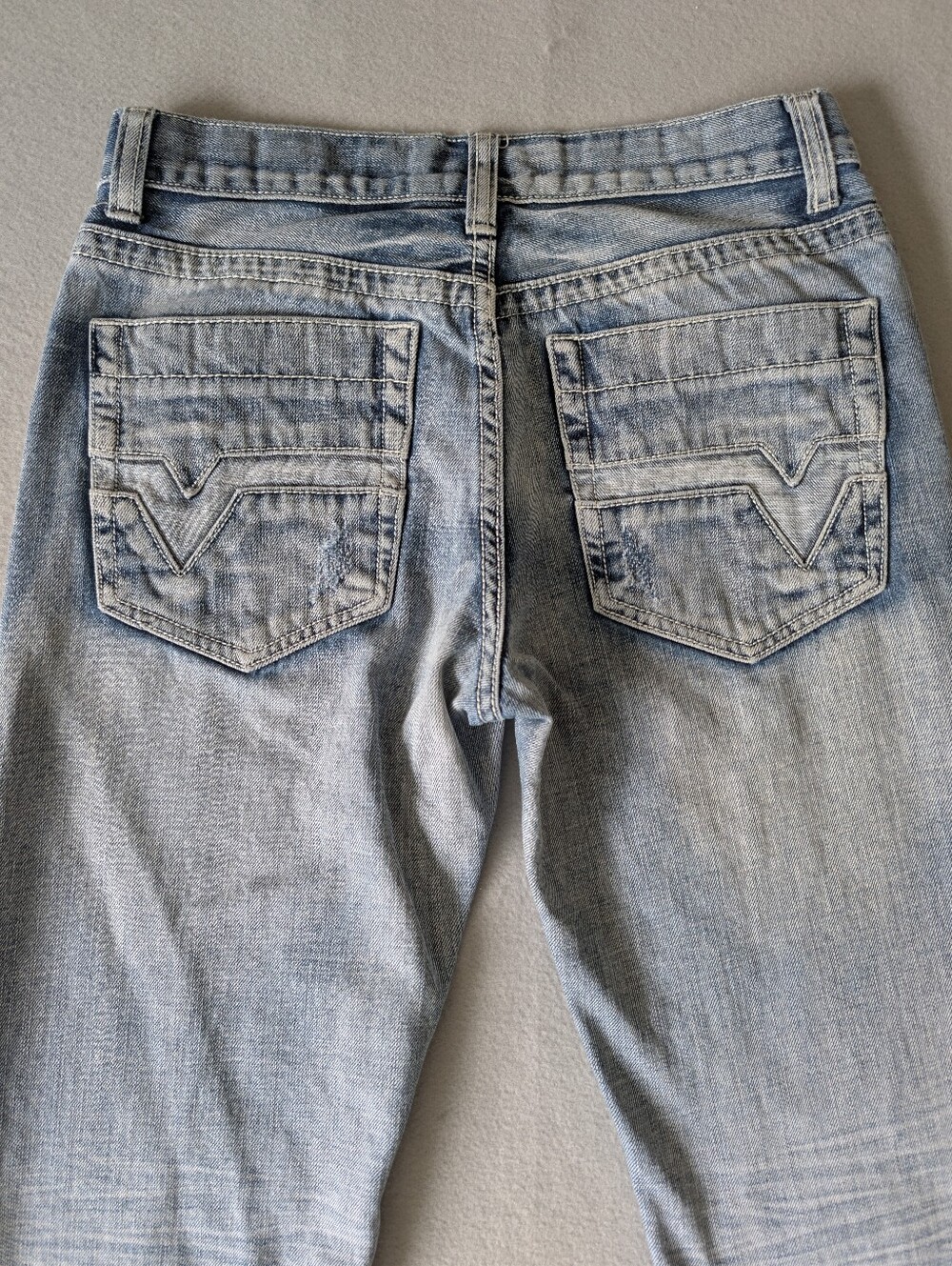 Y2K Pocket Detail Distressed Contrast Stitch Flare Jeans Light Wash Size 29/8 image 3